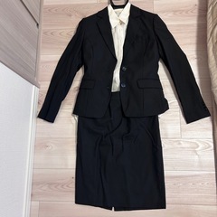 就活用レディースすースーツの画像