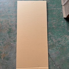 巻きダンボールの画像