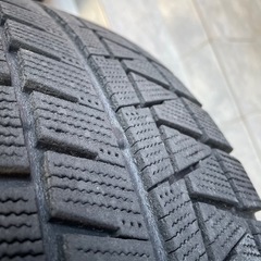 🛞【スタッドレスタイヤ4本セット】ブリヂストン／205/60R16／2016年47週製の画像
