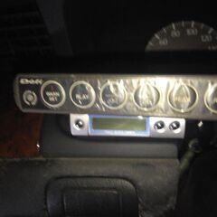 ディフィー３連メーター取引中の画像