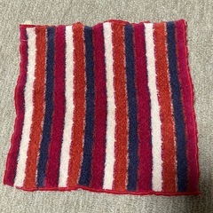 模様がかわいいハンドタオルの画像