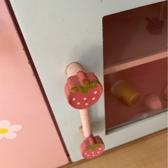 お譲り決定しました。
マザーガーデン 木のおままごと 野いちご キューティーデラックスキッチンの画像