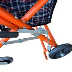 折りたたみ軽量シルバーカー 座面付き 三輪キャリーカート チェック柄 オレンジの画像