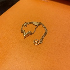 ルイヴィトン ブレスレット エセンシャル V M61084の画像