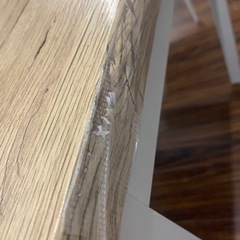 テーブル＋椅子2脚の画像