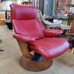 【愛品倶楽部柏店】karimoku Chitano カリモク チターノ 本革リクライナー1人掛けソファ&オットマン THE FIRST 幅77cm Mサイズの画像