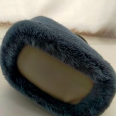 新品未使用　ファー素材　ショルダーバック　ブルーグレーの画像