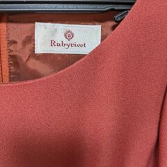 オレンジ　ワンピースの画像