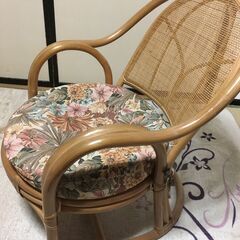  【引き取り限定。置き配。越前市】籐椅子　Bの画像