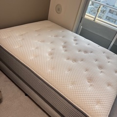 ダブルベッド&クッションフレーム【パラマウントベッド】の画像