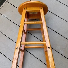 木製　スツールの画像