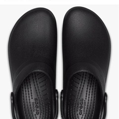 クロックス公式　雨に濡れないサンダルの画像