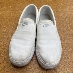 ナイキ スニーカーの画像