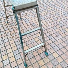 ピカ DWC-S910 折り畳み式足場台【市川行徳店】【店頭取引限定】【中古】管理番号：IT3YHYLUC55Wの画像