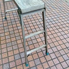 ピカ DWC-S910 折り畳み式足場台【市川行徳店】【店頭取引限定】【中古】管理番号：IT3YHYLUC55Wの画像