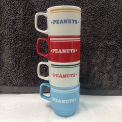 海外・日本製品のサルベージ品　スヌーピー　スタッキングマグ４個セット　単品販売不可の画像