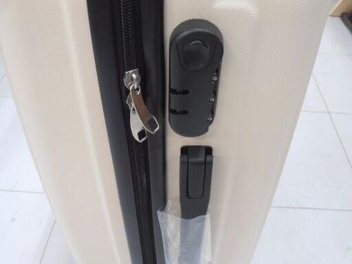 新品 Sサイズ HUNDRED キャリーケース 39L MCR-001 ハードケース ベージュ スーツケース キャスター付き キャリーバッグ 苫小牧西店