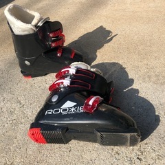中古GENFACTORY ROOXIS 子ども用スキー靴 24.0cm 黒/赤インナーボアの画像