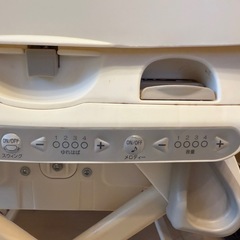 コンビ　電動ハイローチェアの画像