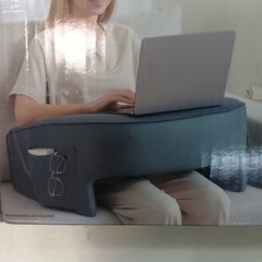 海外・日本製品のサルベージ品　Lap  Deskの画像