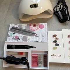 ジェルネイル用品まとめ売り
の画像