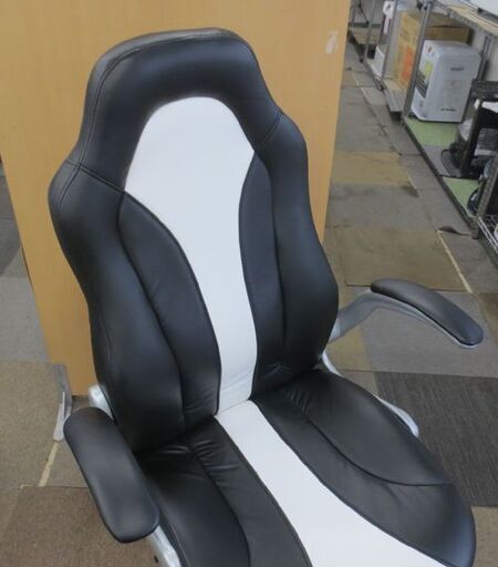 デスクチェア 昇降 肘付き OAチェア 合皮 黒×白  オフィスチェア ブラック×ホワイト 札幌 北20条店