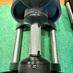 フレックスベル スタンダード（4kg刻み） 32kg 2個セット 9段階調整 FLEXBELL アジャスタブル ダンベル 可変式 ダイヤル式 片手で簡単に重量変更の画像