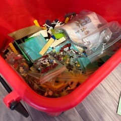 レゴとミッキーマウスケースの画像