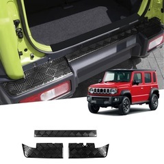 ジムニー ノマド(JC74 ) 5ドア カーボン調 バンパーガードの画像