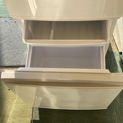 【リサイクルサービス八光】2016年製　シャープ 137L 2ドアノンフロン冷蔵庫 keyword キーワードホワイト SJ14E3KWの画像
