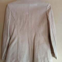 キルティングコート　クリーニング済みの画像