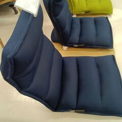 リユースのサカイ栃木店★ジモティ割あり★  座椅子 ネイビー W54×D68～120×H73 クリーニング済み TC11478の画像