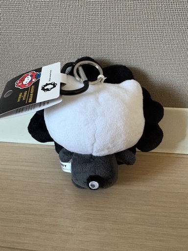 黒キティ　サンリオ　ミャクミャク　万博