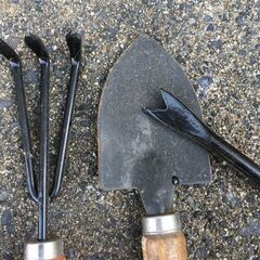  【引き取り限定。置き配。越前市】ミニ　ガーデニングセットの画像