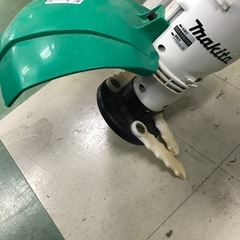 ★ジャングルジャングル貝塚店★ マキタ　makita 電気草刈機　MUR2600N 草刈り　電動　樹脂刃　電動工具　園芸　農業　貝塚市　二色浜　リサイクルショップの画像