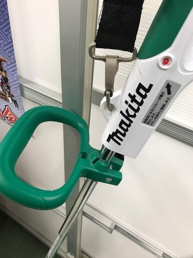 ★ジャングルジャングル貝塚店★ マキタ　makita 電気草刈機　MUR2600N 草刈り　電動　樹脂刃　電動工具　園芸　農業　貝塚市