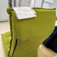 リユースのサカイ栃木店★ジモティ割あり★  座椅子 ライトグリーン W54×D68～100×H73 クリーニング済み TC11479の画像