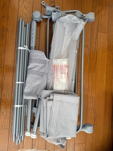 Maydolly オムツ交換台(折り畳み可・高さ調節可・キャスター付・収納付）