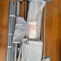 Maydolly オムツ交換台(折り畳み可・高さ調節可・キャスター付・収納付）の画像