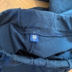 ハーフパンツ　130cm  紺色の画像