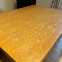 ダイニングテーブル　収納つきの画像