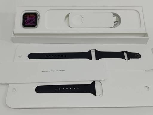 Apple Watch SE 第2世代/GPS/40mm/A2722/シルバー〈MNL93J/A〉