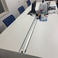 オフィス家具の画像