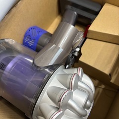 ダイソン  掃除機　の画像