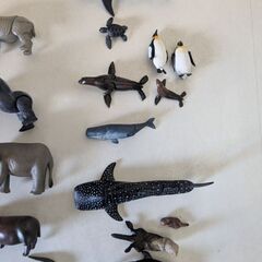 アニア　TOMY　動物フィギュアセット　28体（子供含まず）可動タイプの画像