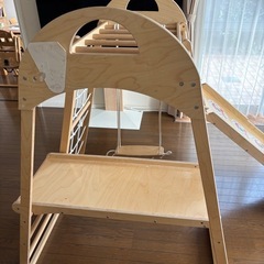子供用クライミングフレーム屋内感覚トレーニング木製滑り台ブランコの画像