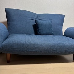 ニトリ 二人用ローソファ 背面、肘掛け共にリクライニング可能の画像