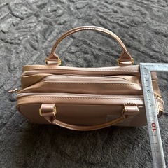 収納バツグン　トワニーポーチの画像