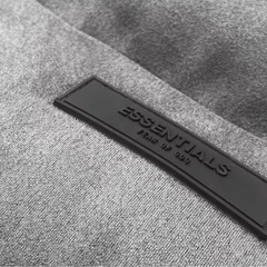 ESSENTIALS だうんじゃダウンジャケットの画像