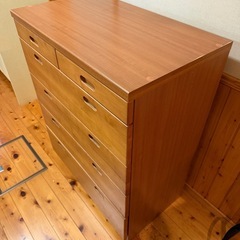 木製タンスの画像